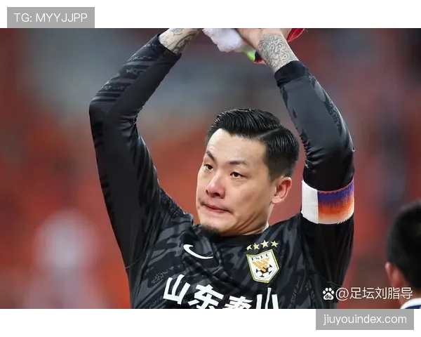 山东泰山对阵成都蓉城，费利佩头球破门打入赛季第10球